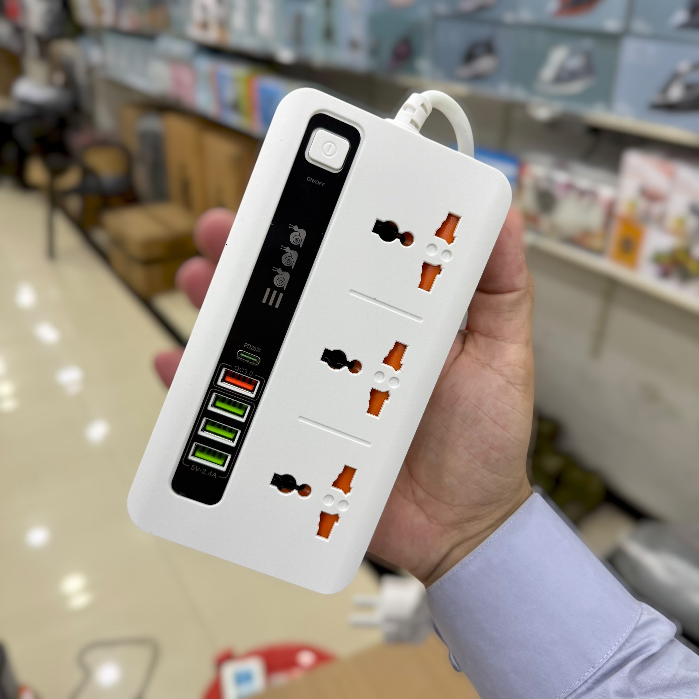 Good Quality Fireproof Extension Board with USB Ports
