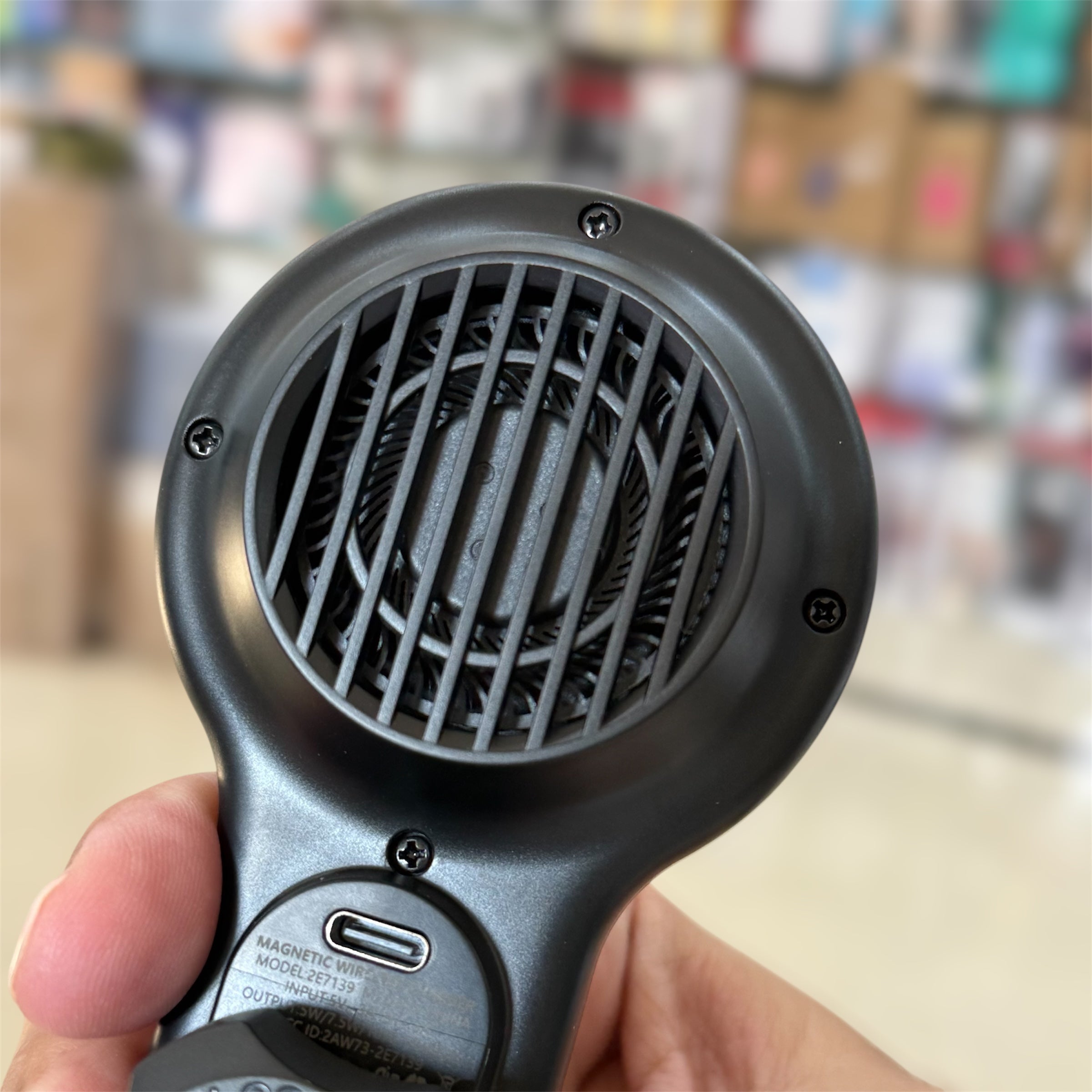 Lisen Wireless Car Magnetic Charger with Cooling Fan
