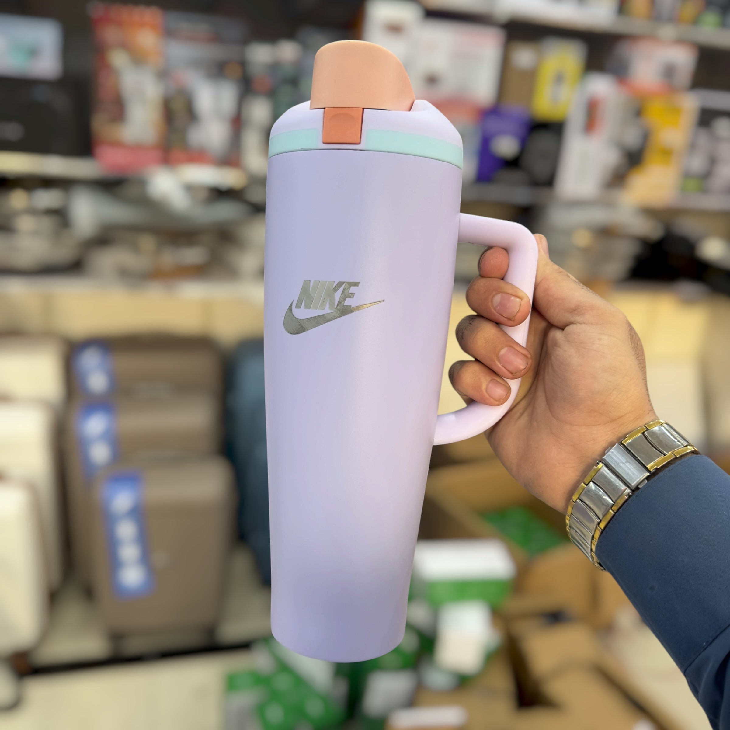 Vacuum Insulated Tumbler with Safety Lock