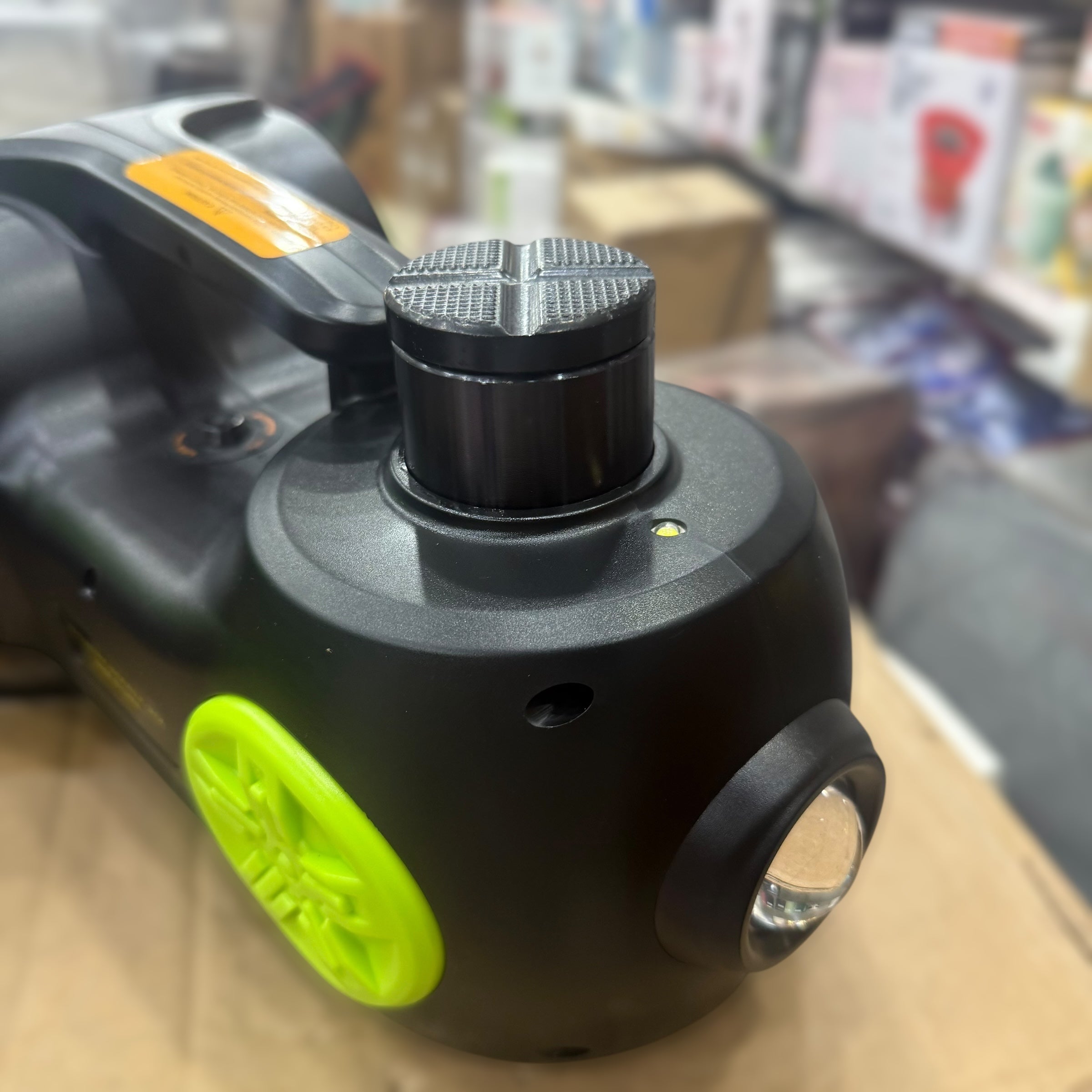 Electric Hydraulic Jack , Wrench & Tyre Inflator