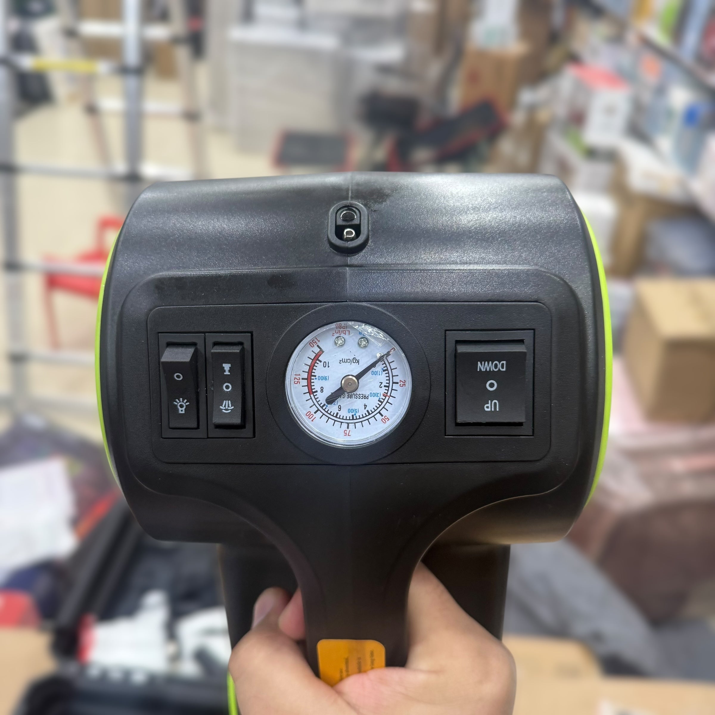 Electric Hydraulic Jack , Wrench & Tyre Inflator
