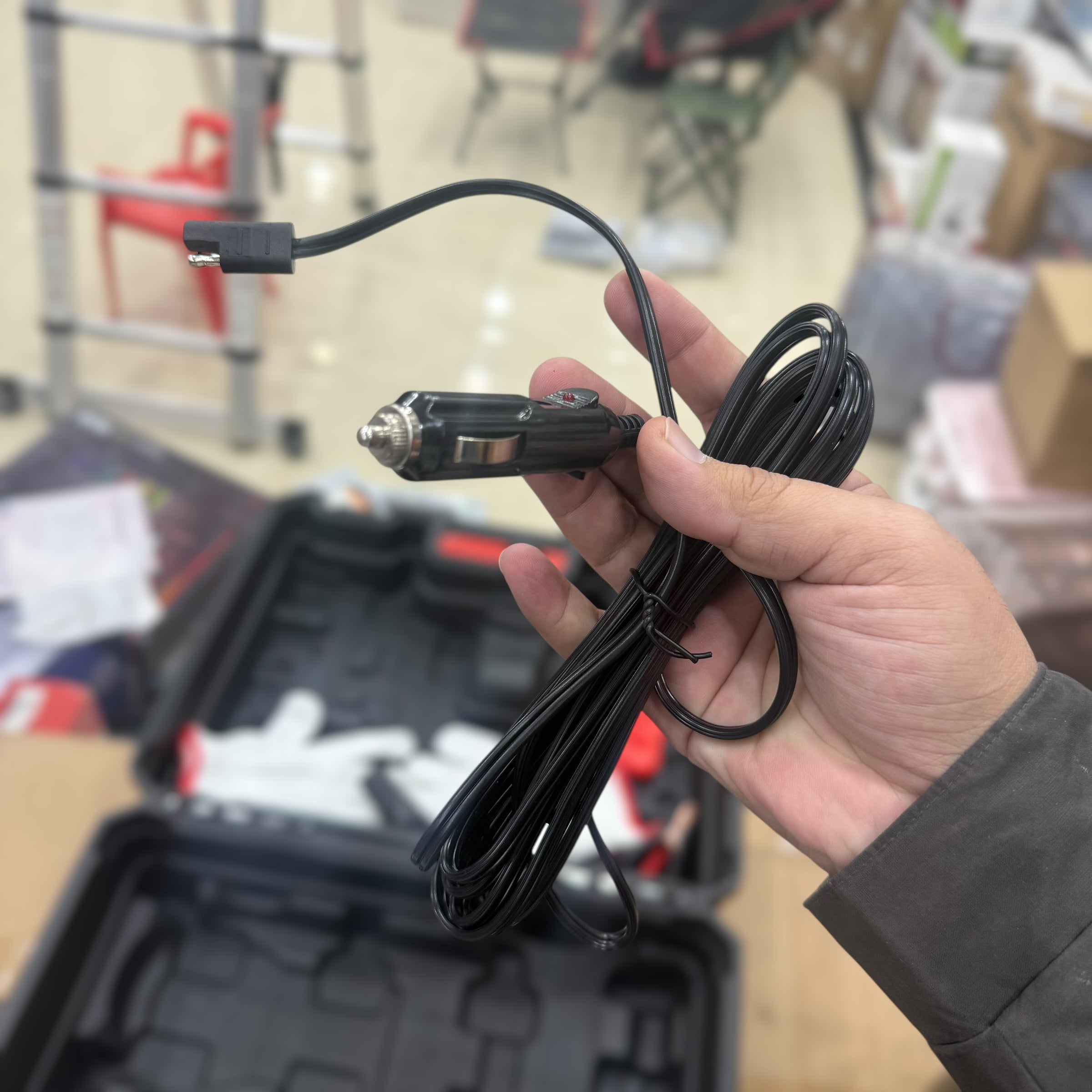 Electric Hydraulic Jack , Wrench & Tyre Inflator
