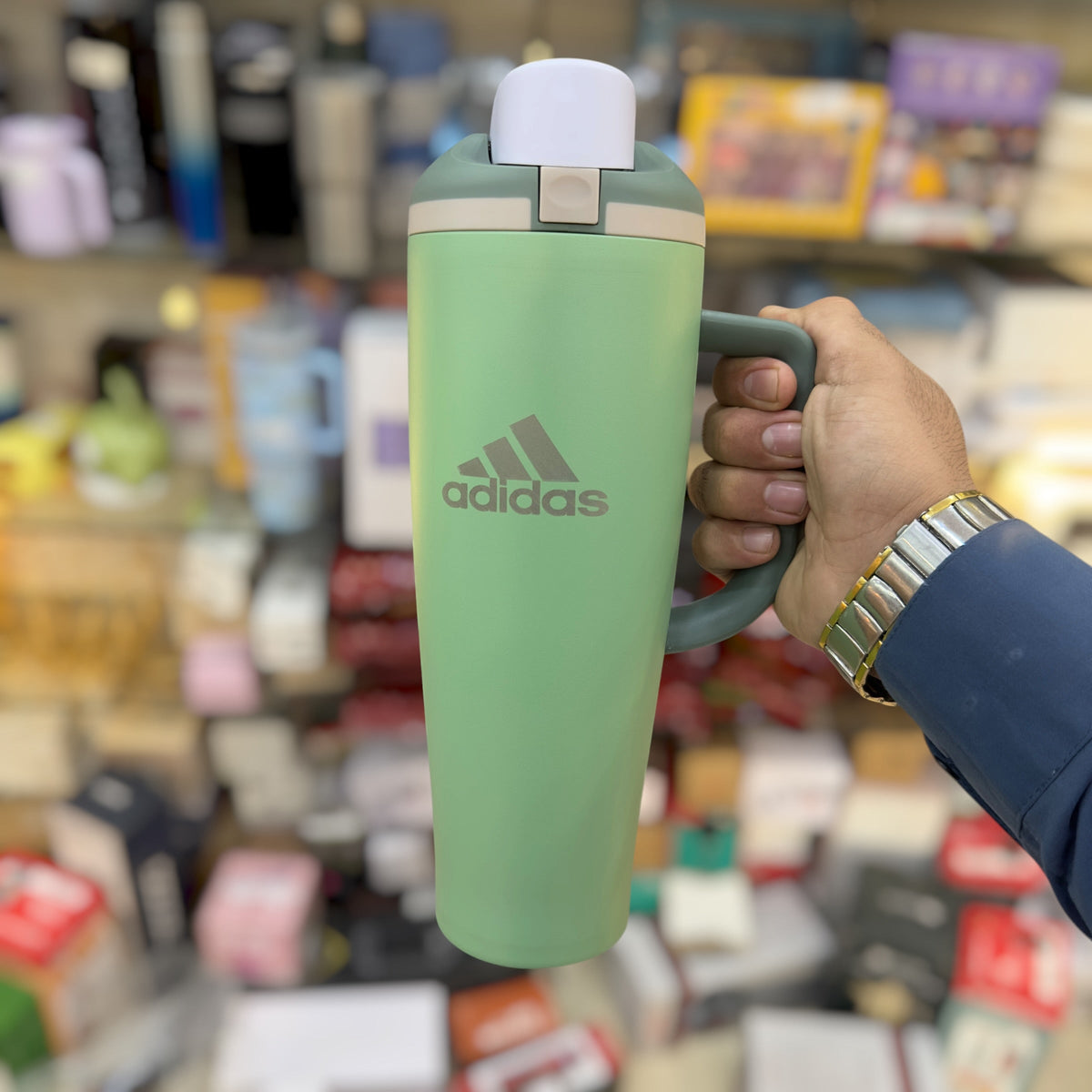 Vacuum Insulated Tumbler with Safety Lock