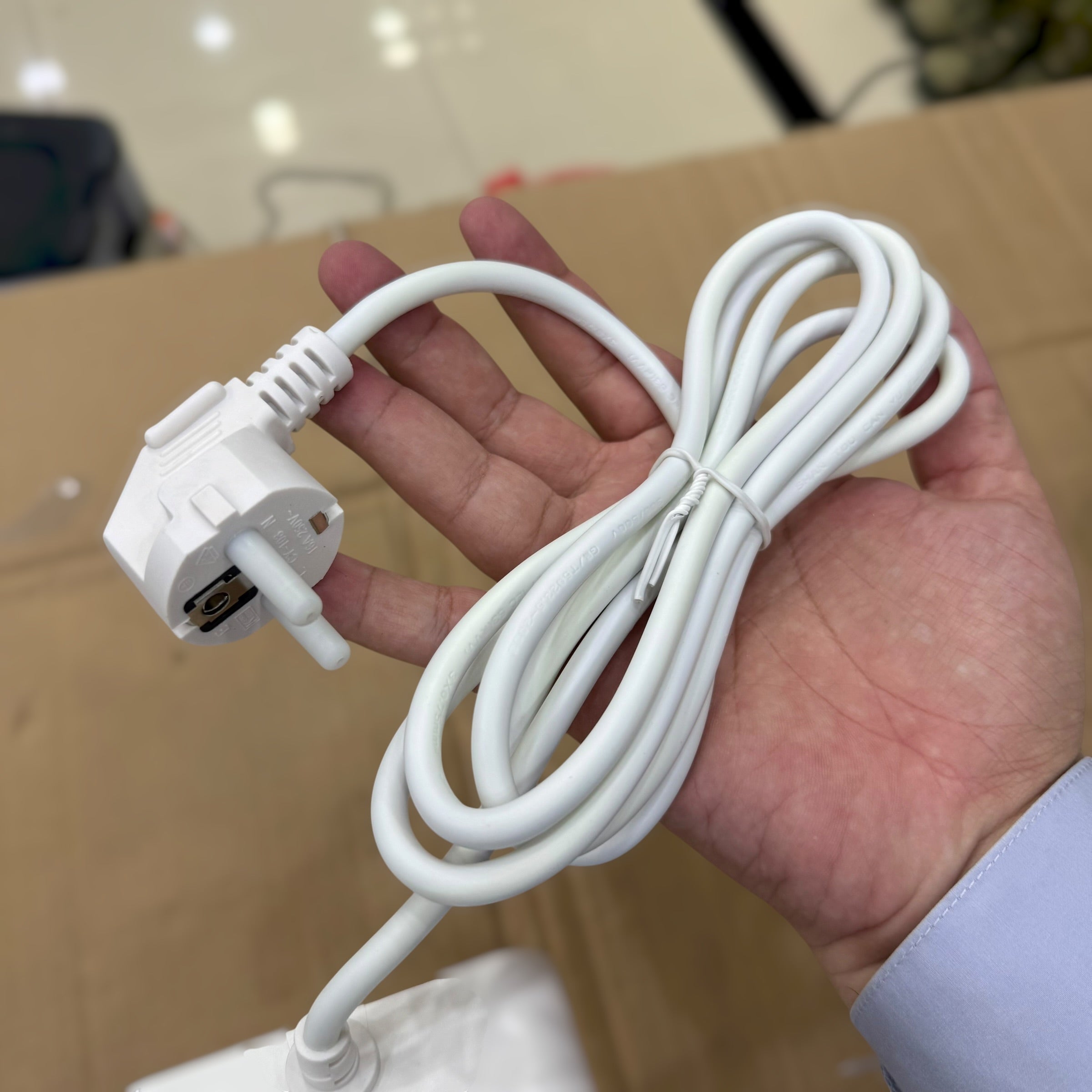Good Quality Fireproof Extension Board with USB Ports